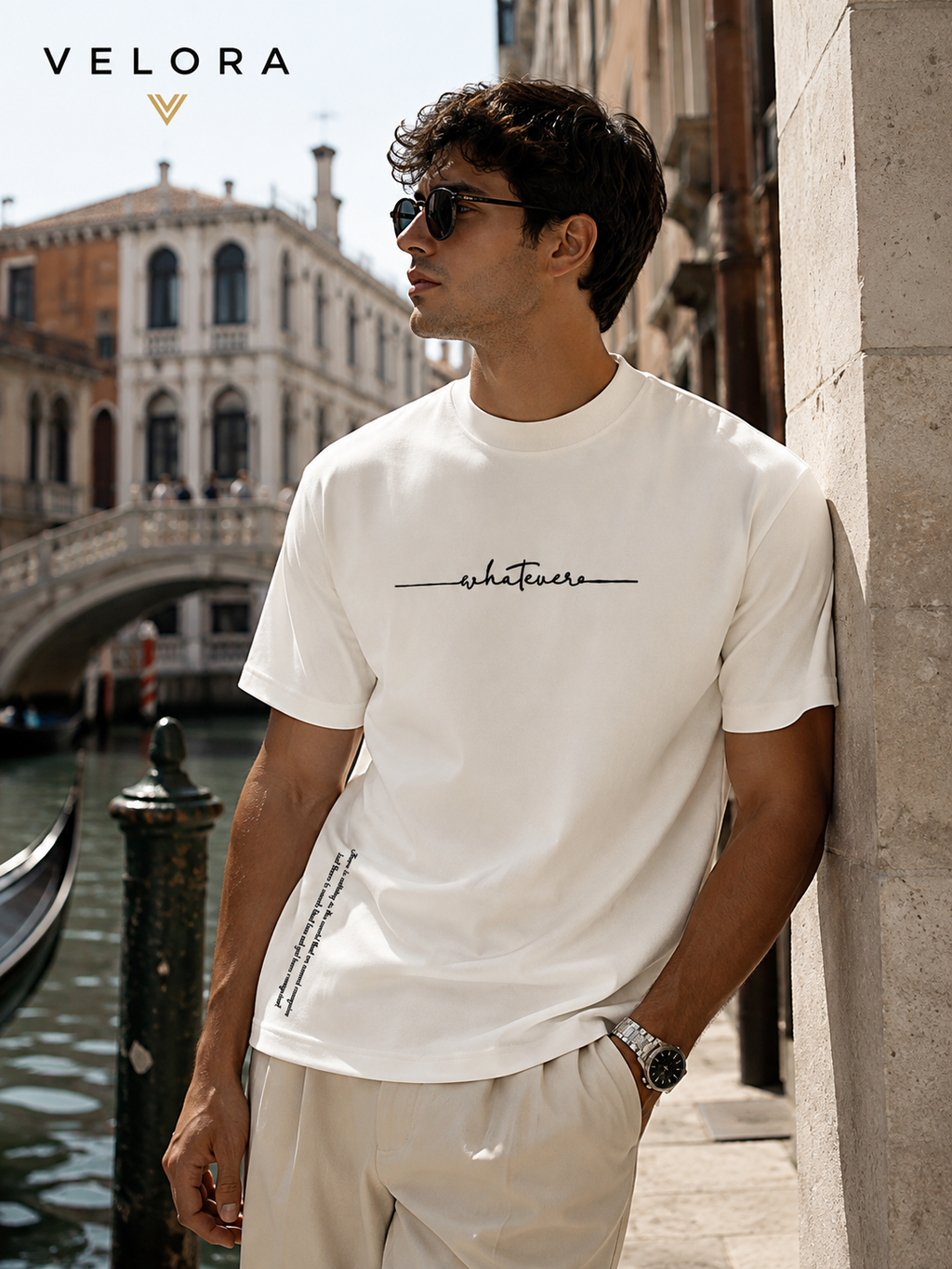 Camiseta Unisex de Algodón – Diseño Casual con Estampado de Letras, Cuello Redondo y Manga Corta